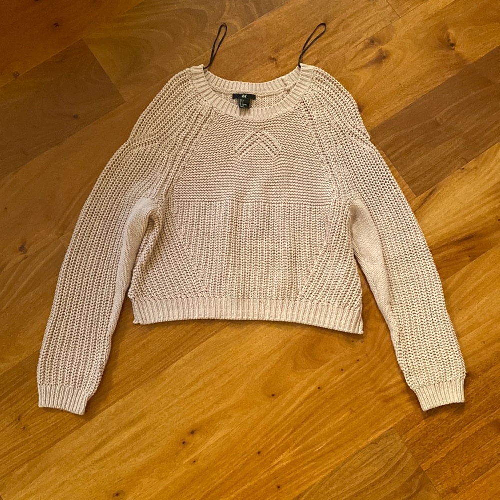 Dusty Pink Knit Cropped Sweater. Size Small.